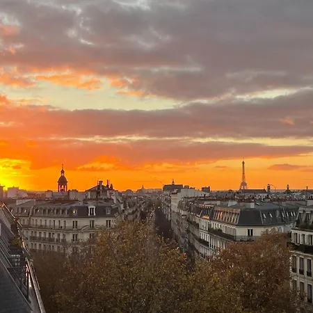 Eiffel Tower View * Paris