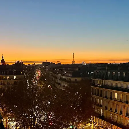 Eiffel Tower View 民宿 *
